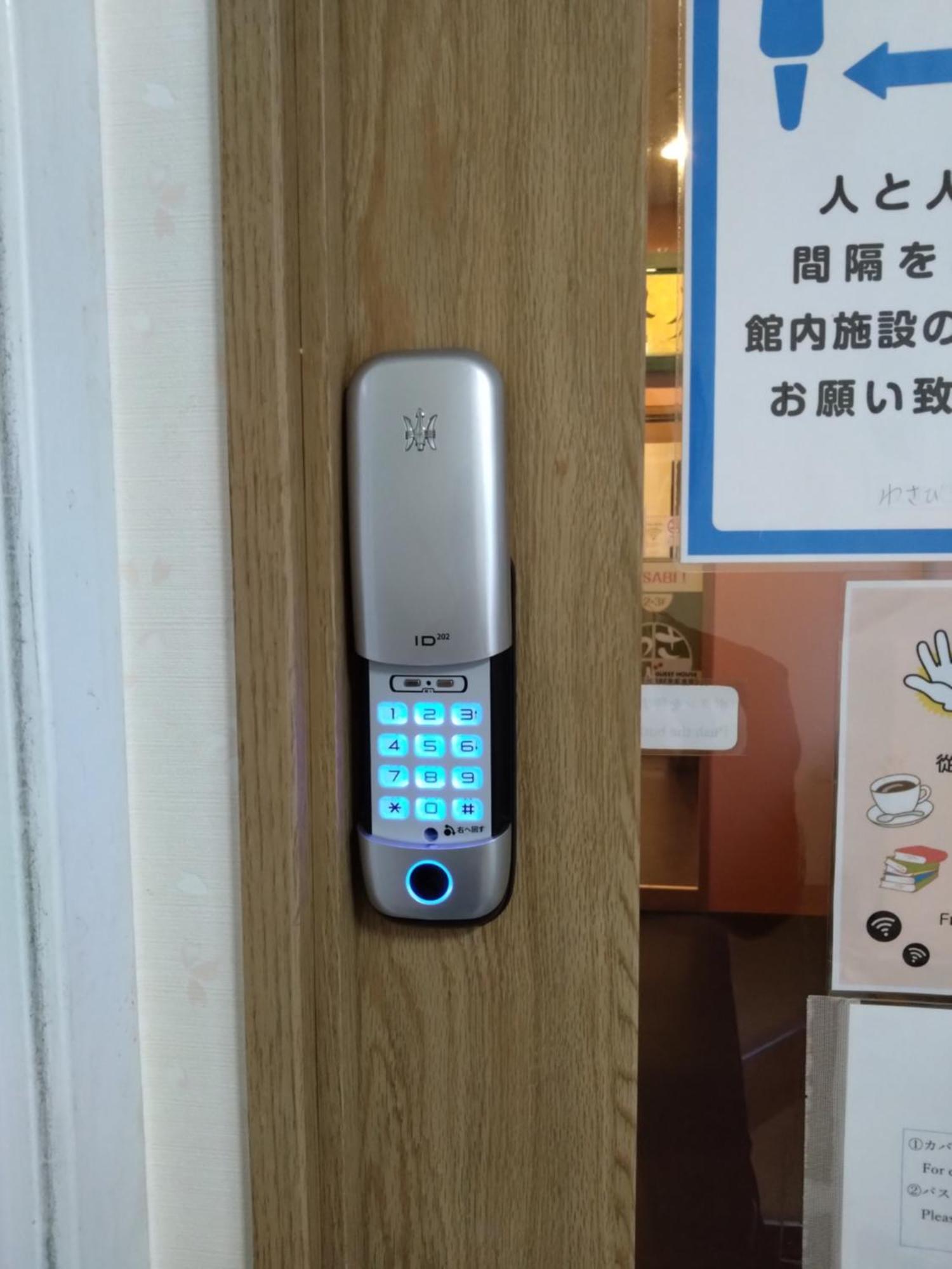 Cafe&Hostel Kimi To Ichigo Ōsaka Exterior foto